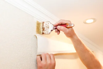 Pose de papier peint au Vieux-Cérier — revêtements muraux et toiles de verre